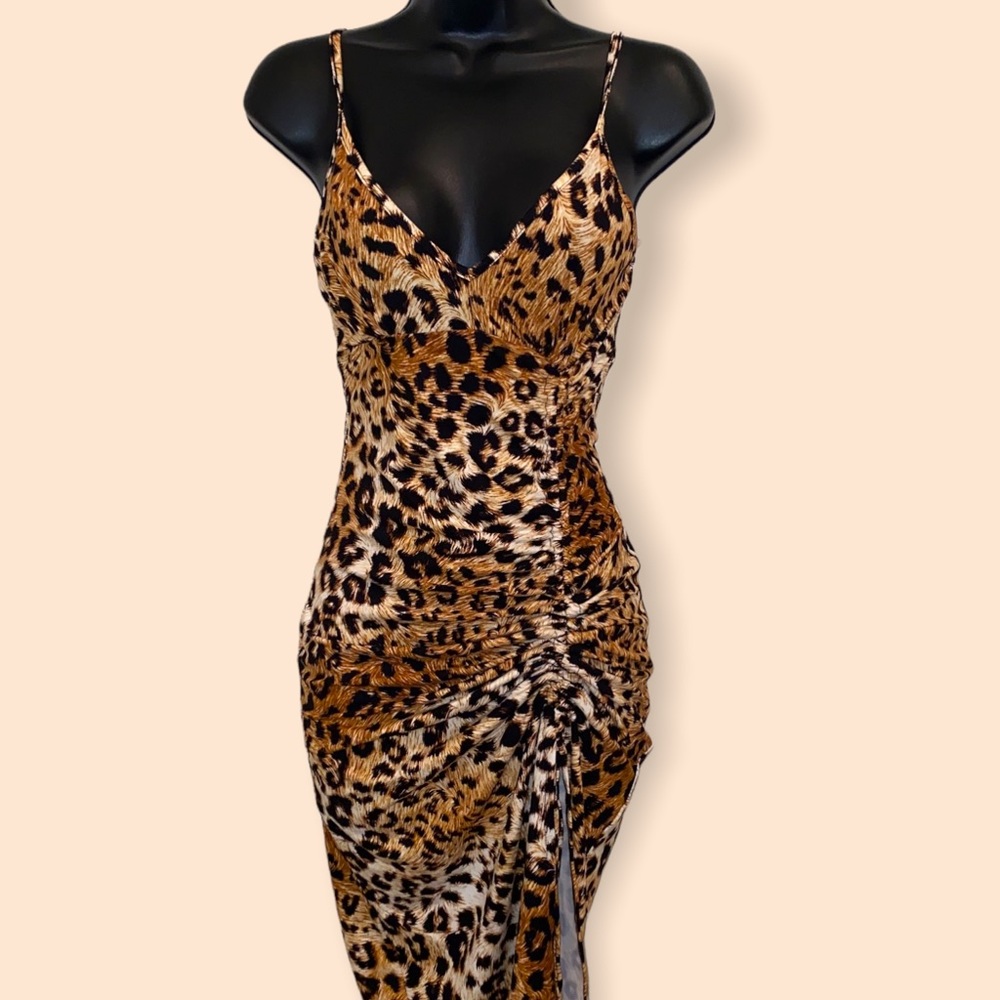 BRAND NEW BOUTIQUE ✨ Animal Print Dress